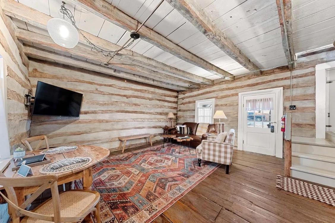 Rustic Augusta Cabin 외부 사진